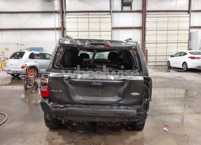 Photo 17 of 2015 Jeep Patriot LATITUDE (VIN 1C4NJRFBXFD130711)