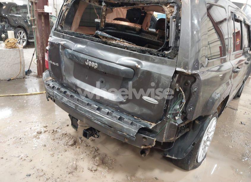 Photo 6 of 2015 Jeep Patriot LATITUDE (VIN 1C4NJRFBXFD130711)