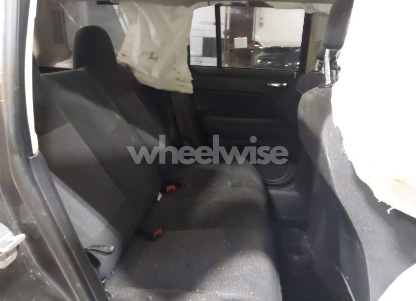 Photo 8 of 2015 Jeep Patriot LATITUDE (VIN 1C4NJRFBXFD130711)