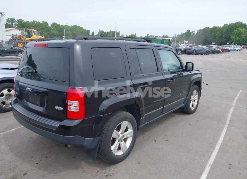 Photo 4 of 2015 Jeep Patriot LATITUDE (VIN 1C4NJRFBXFD169475)