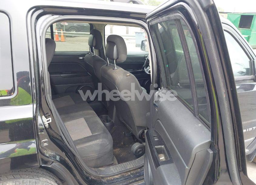 Photo 8 of 2015 Jeep Patriot LATITUDE (VIN 1C4NJRFBXFD169475)