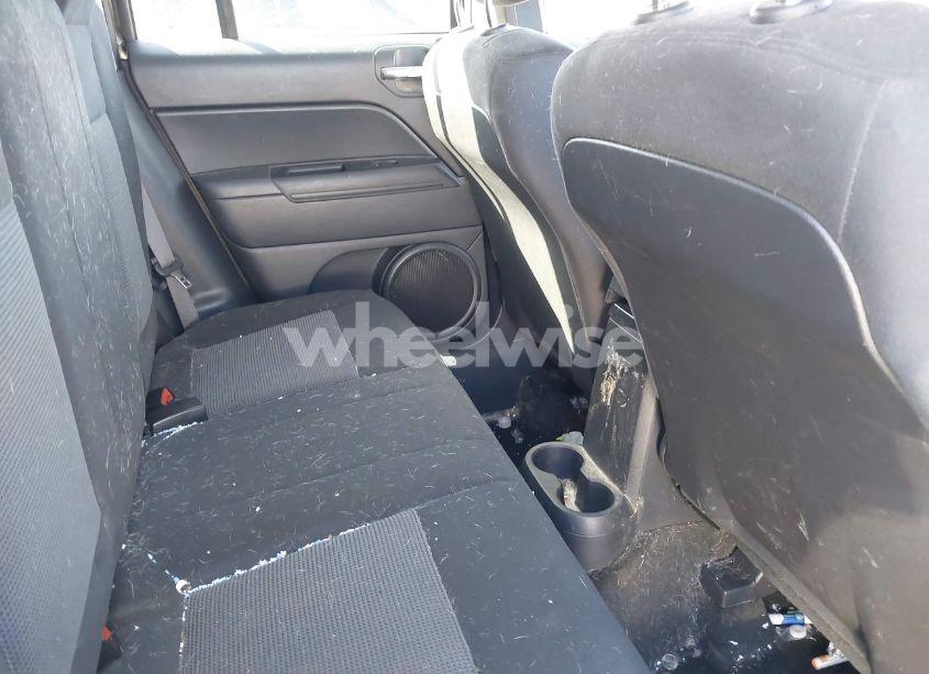 Photo 8 of 2015 Jeep Patriot LATITUDE (VIN 1C4NJRFBXFD417787)