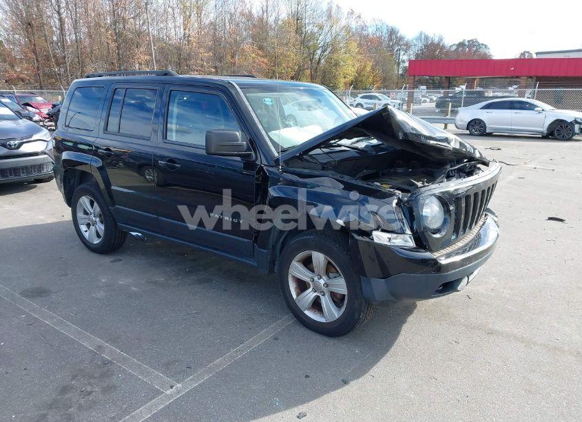 2016 Jeep Patriot LATITUDE (VIN 1C4NJRFBXGD580604) main photo
