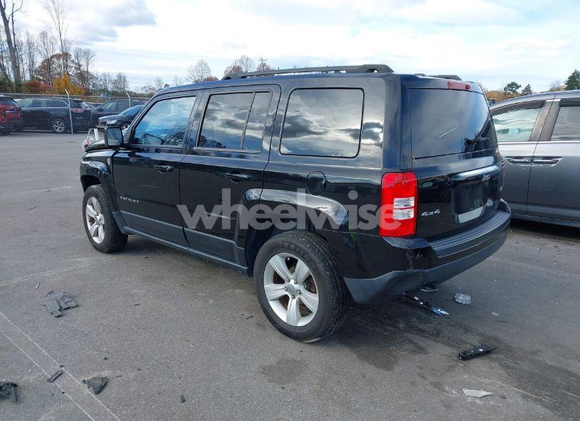 Photo 3 of 2016 Jeep Patriot LATITUDE (VIN 1C4NJRFBXGD580604)