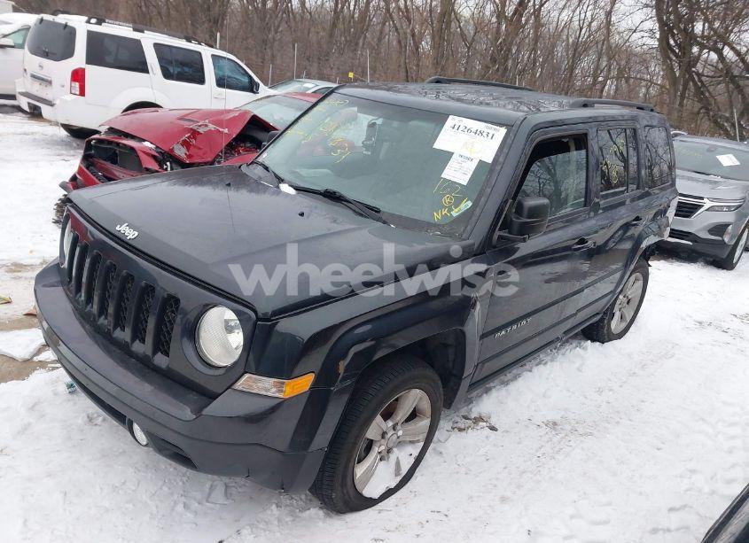 Photo 2 of 2016 Jeep Patriot LATITUDE (VIN 1C4NJRFBXGD587925)