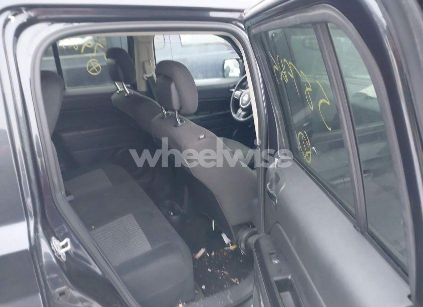 Photo 8 of 2016 Jeep Patriot LATITUDE (VIN 1C4NJRFBXGD587925)