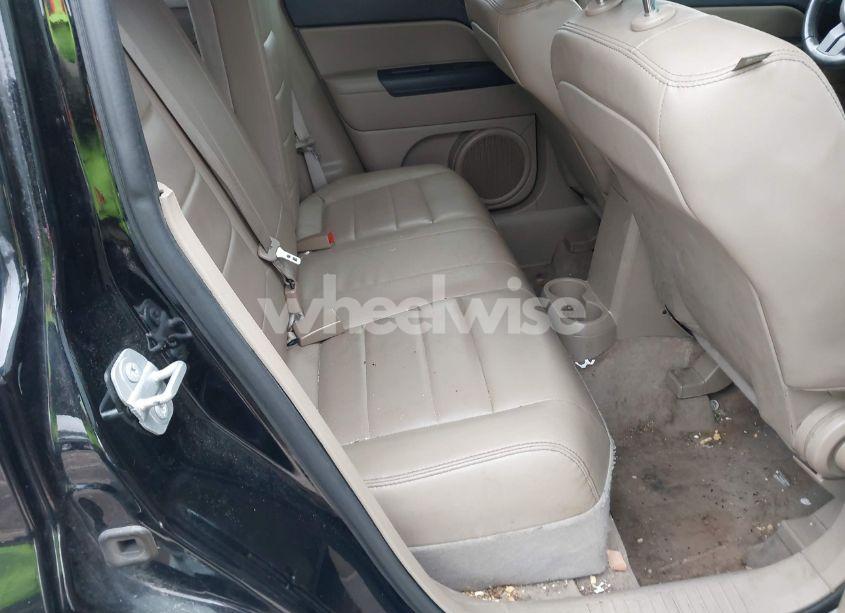 Photo 8 of 2016 Jeep Patriot HIGH ALTITUDE EDITION (VIN 1C4NJRFBXGD654815)