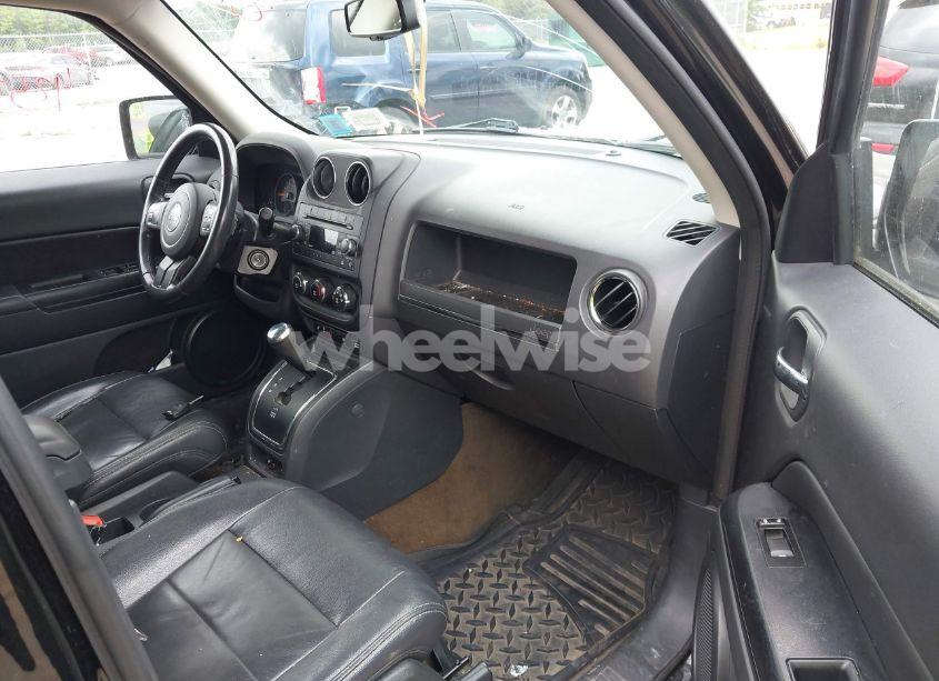 Photo 5 of 2016 Jeep Patriot HIGH ALTITUDE EDITION (VIN 1C4NJRFBXGD658136)