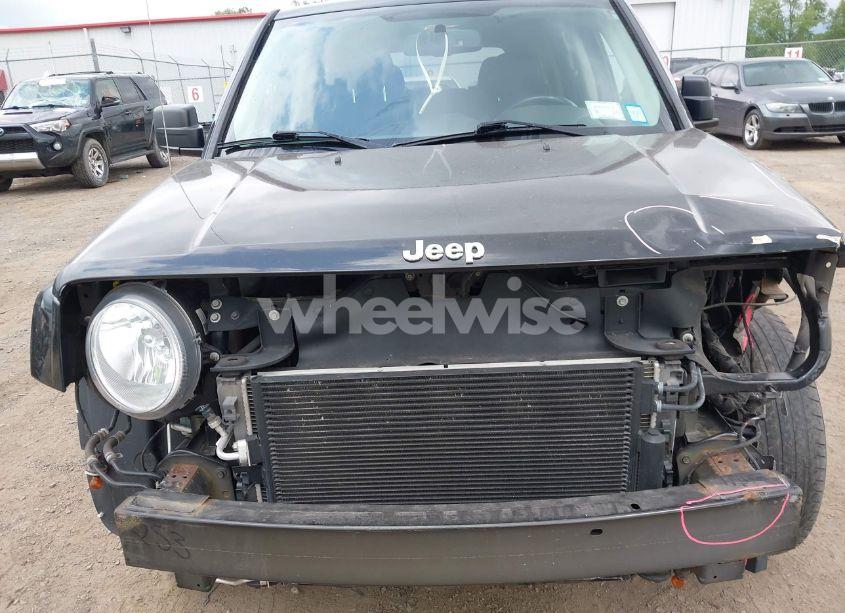 Photo 6 of 2016 Jeep Patriot HIGH ALTITUDE EDITION (VIN 1C4NJRFBXGD658136)