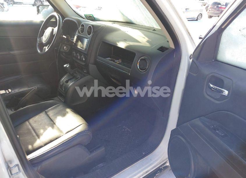 Photo 5 of 2016 Jeep Patriot HIGH ALTITUDE EDITION (VIN 1C4NJRFBXGD783122)