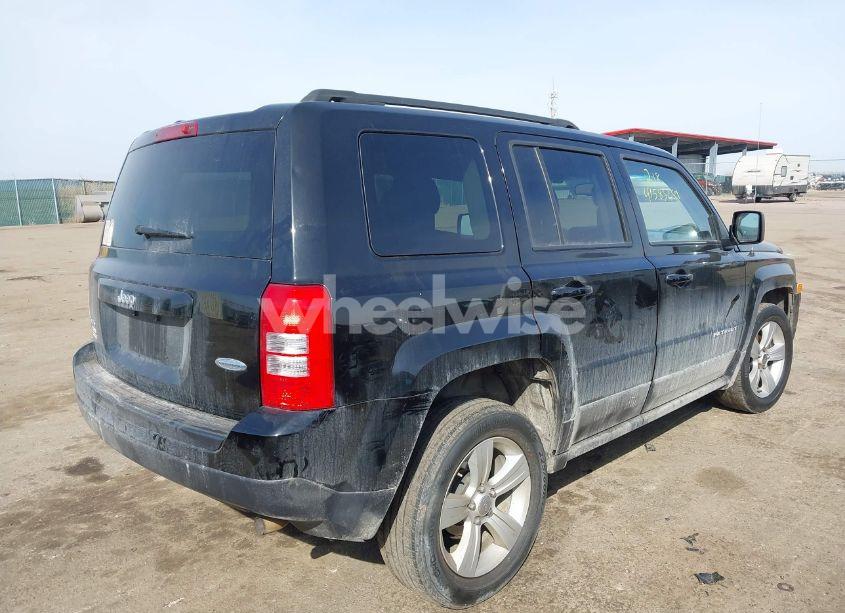 Photo 4 of 2017 Jeep Patriot LATITUDE 4X4 (VIN 1C4NJRFBXHD174100)