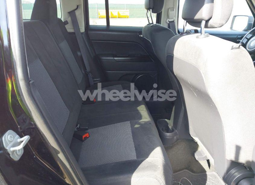 Photo 8 of 2017 Jeep Patriot LATITUDE 4X4 (VIN 1C4NJRFBXHD174100)