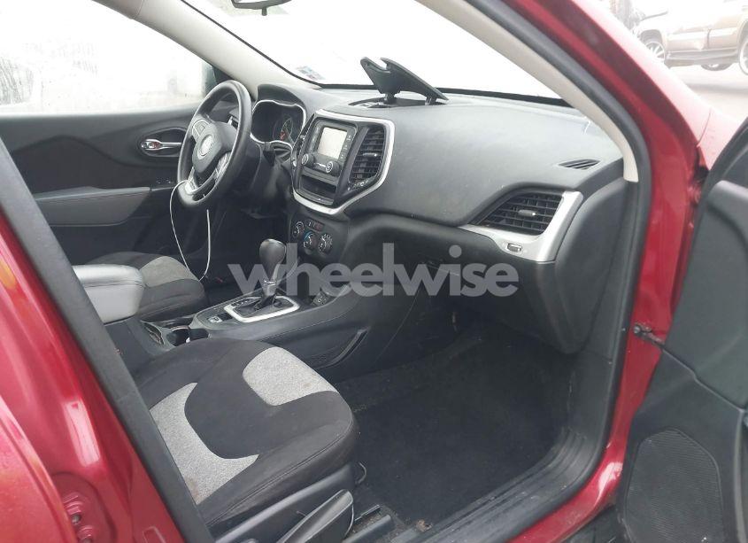 Photo 5 of 2014 Jeep Cherokee SPORT (VIN 1C4PJLAB0EW163636)