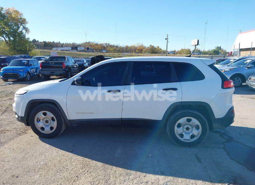 Photo 14 of 2014 Jeep Cherokee SPORT (VIN 1C4PJLAB0EW245494)
