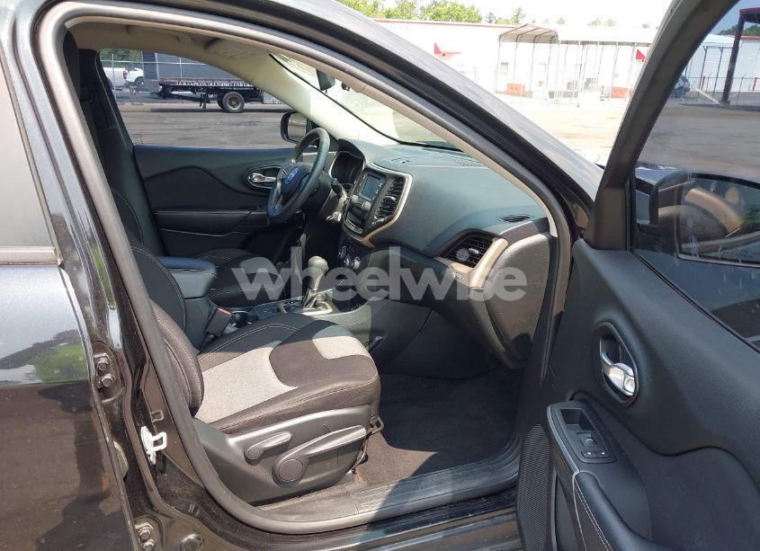 Photo 5 of 2015 Jeep Cherokee SPORT (VIN 1C4PJLAB0FW546980)