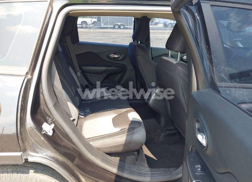 Photo 8 of 2015 Jeep Cherokee SPORT (VIN 1C4PJLAB0FW546980)