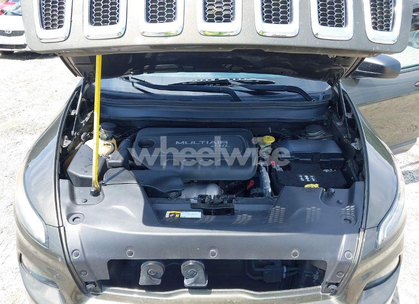 Photo 10 of 2015 Jeep Cherokee SPORT (VIN 1C4PJLAB0FW660722)