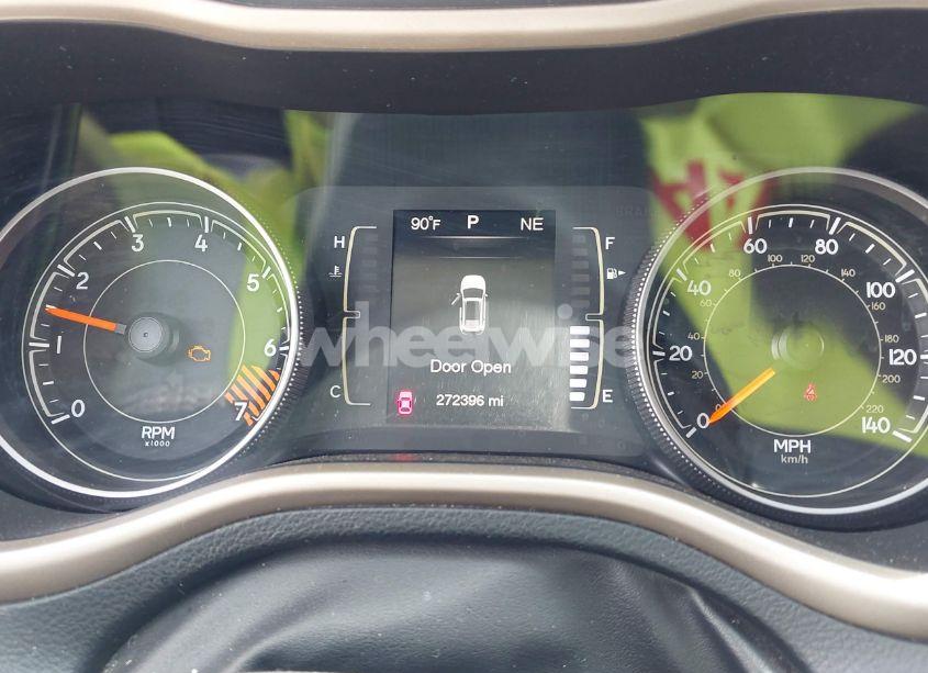 Photo 7 of 2015 Jeep Cherokee SPORT (VIN 1C4PJLAB0FW660722)