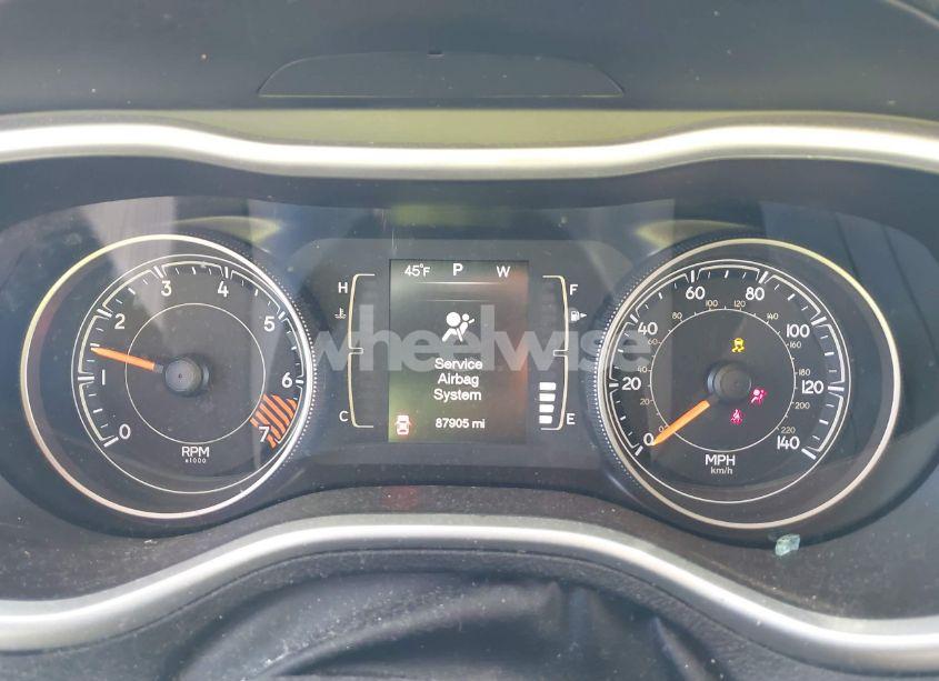Photo 7 of 2015 Jeep Cherokee SPORT (VIN 1C4PJLAB0FW766443)