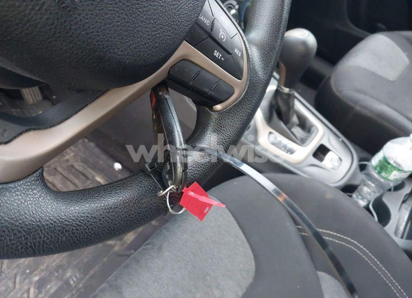 Photo 11 of 2014 Jeep Cherokee SPORT (VIN 1C4PJLAB1EW163810)