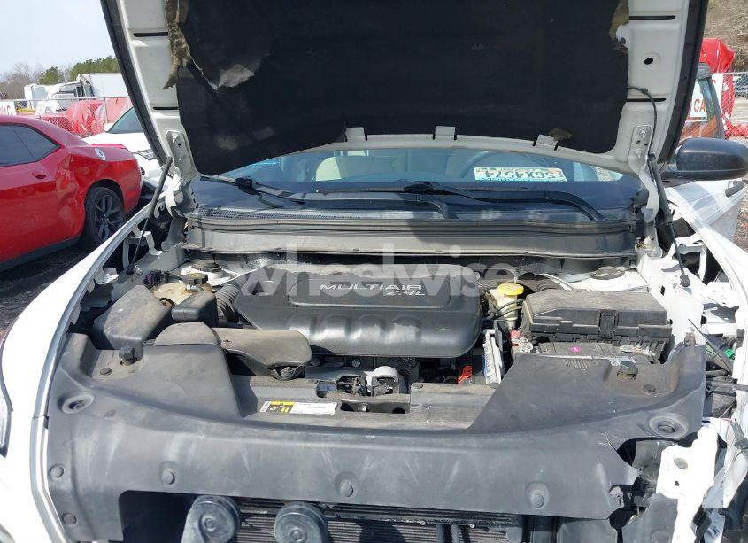 Photo 10 of 2015 Jeep Cherokee SPORT (VIN 1C4PJLAB1FW531355)