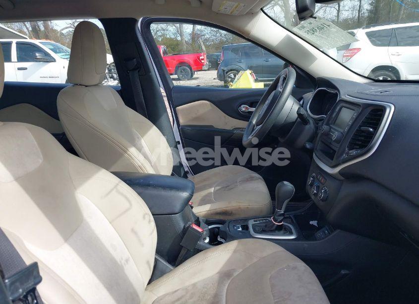 Photo 5 of 2015 Jeep Cherokee SPORT (VIN 1C4PJLAB1FW531355)