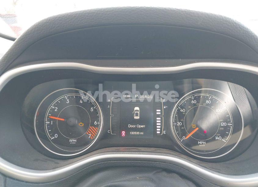 Photo 7 of 2015 Jeep Cherokee SPORT (VIN 1C4PJLAB1FW531355)