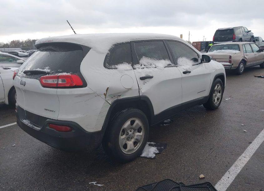 Photo 4 of 2015 Jeep Cherokee SPORT (VIN 1C4PJLAB1FW676718)