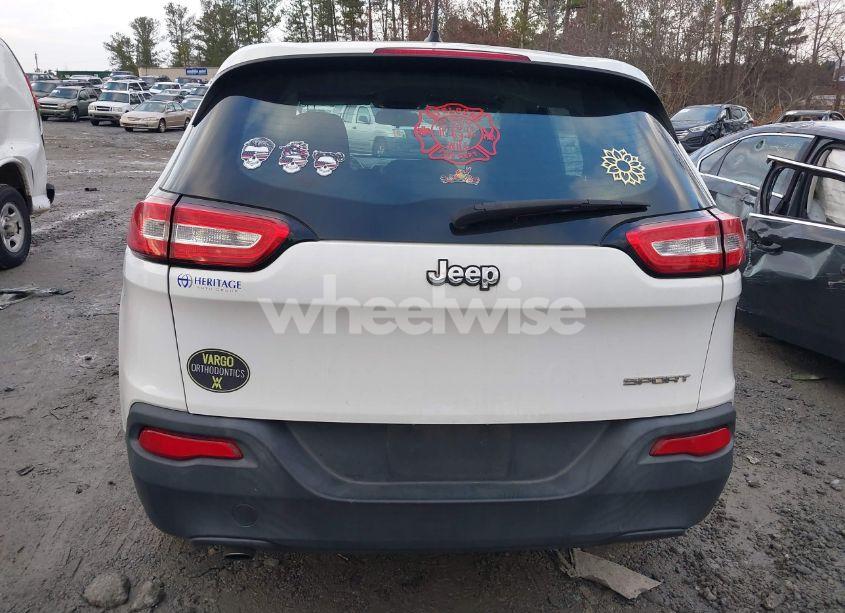Photo 16 of 2016 Jeep Cherokee SPORT (VIN 1C4PJLAB1GW159968)