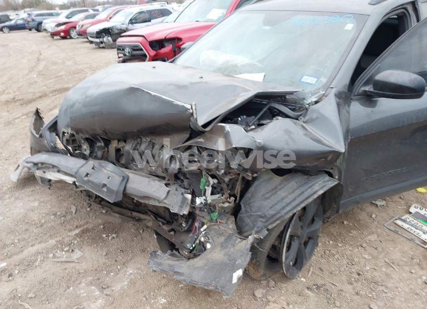 Photo 6 of 2016 Jeep Cherokee ALTITUDE (VIN 1C4PJLAB1GW350578)