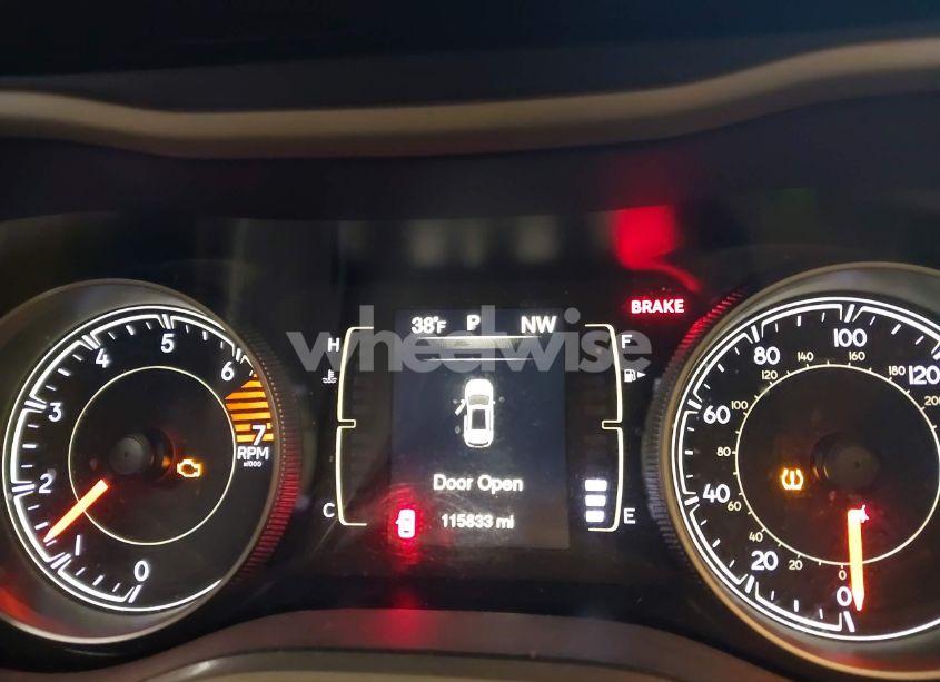 Photo 7 of 2017 Jeep Cherokee SPORT FWD (VIN 1C4PJLAB1HW547980)