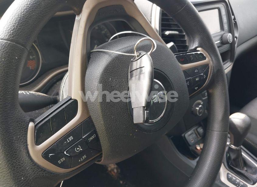 Photo 11 of 2014 Jeep Cherokee SPORT (VIN 1C4PJLAB2EW247294)