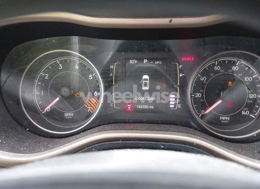 Photo 7 of 2014 Jeep Cherokee SPORT (VIN 1C4PJLAB2EW247294)