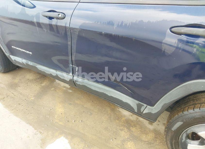 Photo 6 of 2014 Jeep Cherokee SPORT (VIN 1C4PJLAB2EW279808)