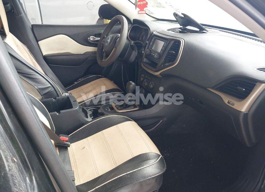 Photo 5 of 2015 Jeep Cherokee SPORT (VIN 1C4PJLAB2FW539397)