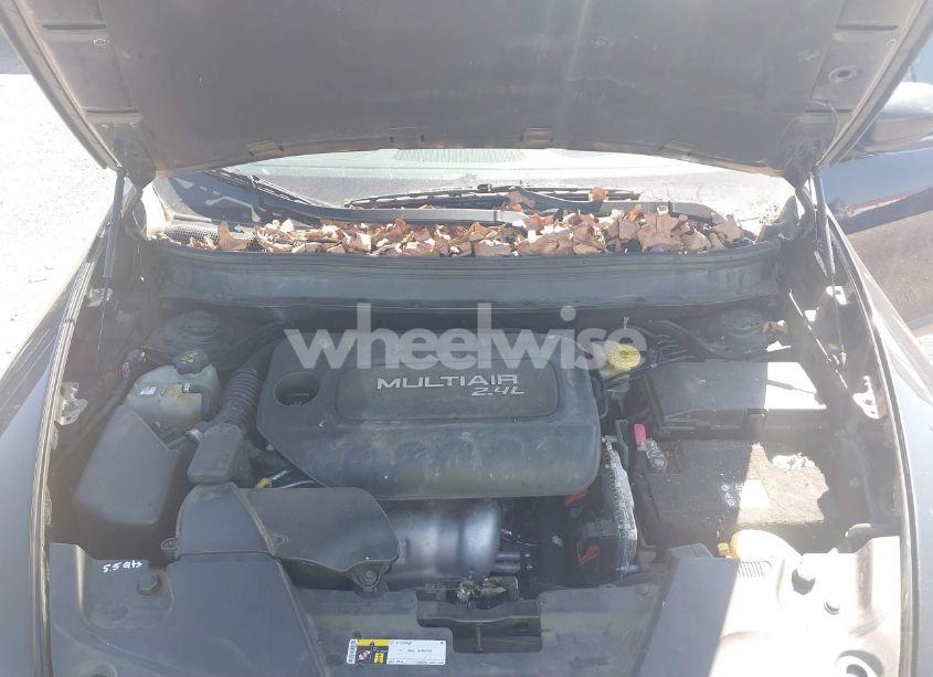 Photo 10 of 2015 Jeep Cherokee SPORT (VIN 1C4PJLAB2FW546981)