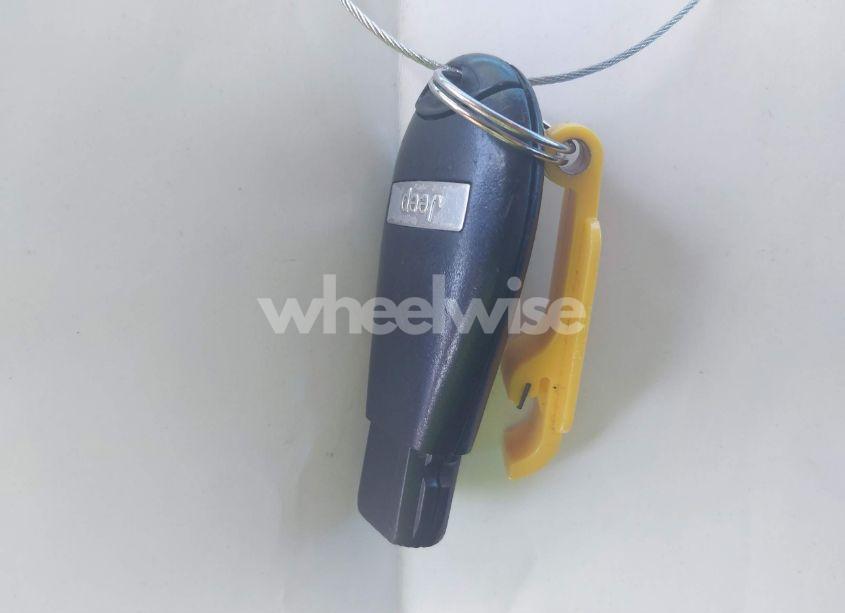 Photo 11 of 2015 Jeep Cherokee SPORT (VIN 1C4PJLAB2FW546981)