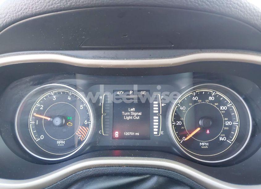 Photo 7 of 2015 Jeep Cherokee SPORT (VIN 1C4PJLAB2FW620884)