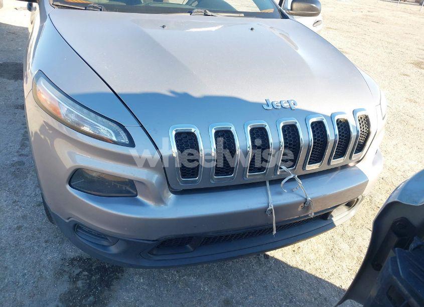 Photo 6 of 2015 Jeep Cherokee SPORT (VIN 1C4PJLAB2FW684620)