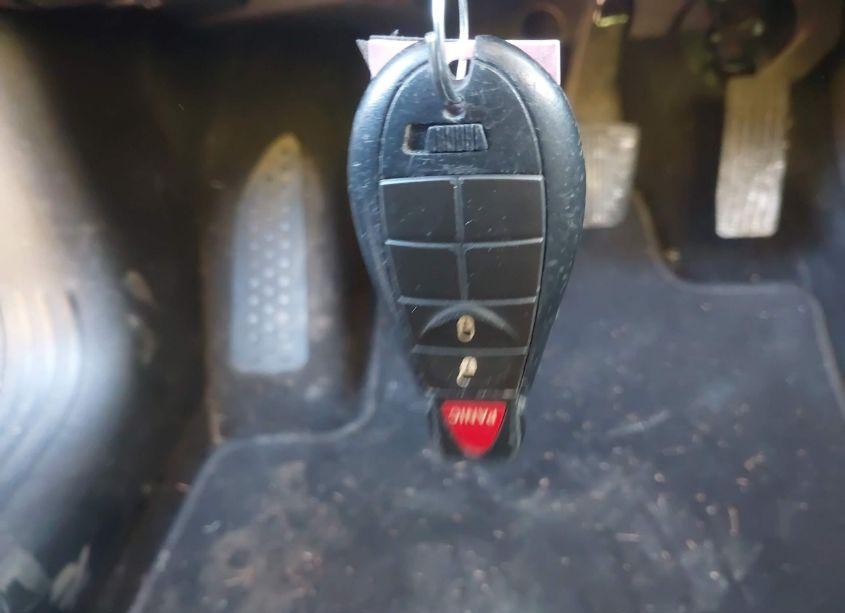 Photo 11 of 2015 Jeep Cherokee SPORT (VIN 1C4PJLAB2FW701044)