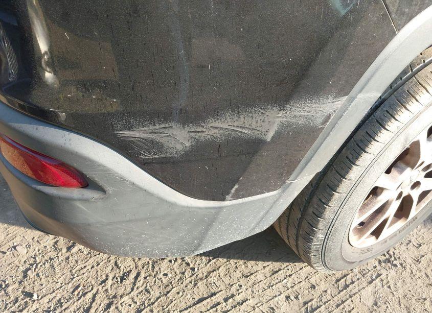 Photo 21 of 2015 Jeep Cherokee SPORT (VIN 1C4PJLAB2FW701044)