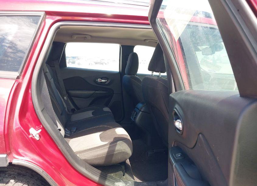 Photo 8 of 2016 Jeep Cherokee SPORT (VIN 1C4PJLAB2GW107121)