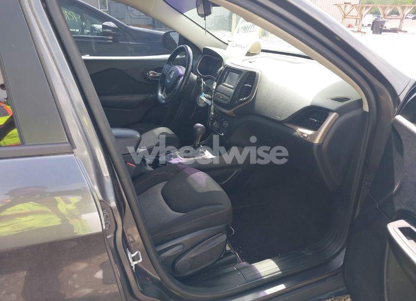 Photo 5 of 2016 Jeep Cherokee ALTITUDE (VIN 1C4PJLAB2GW351500)