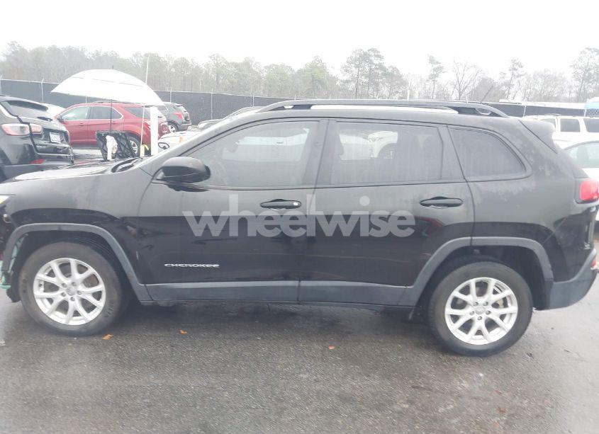 Photo 15 of 2017 Jeep Cherokee SPORT FWD (VIN 1C4PJLAB2HW642872)