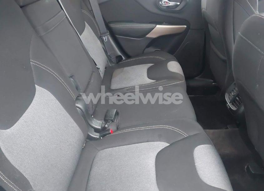 Photo 8 of 2017 Jeep Cherokee SPORT FWD (VIN 1C4PJLAB2HW642872)