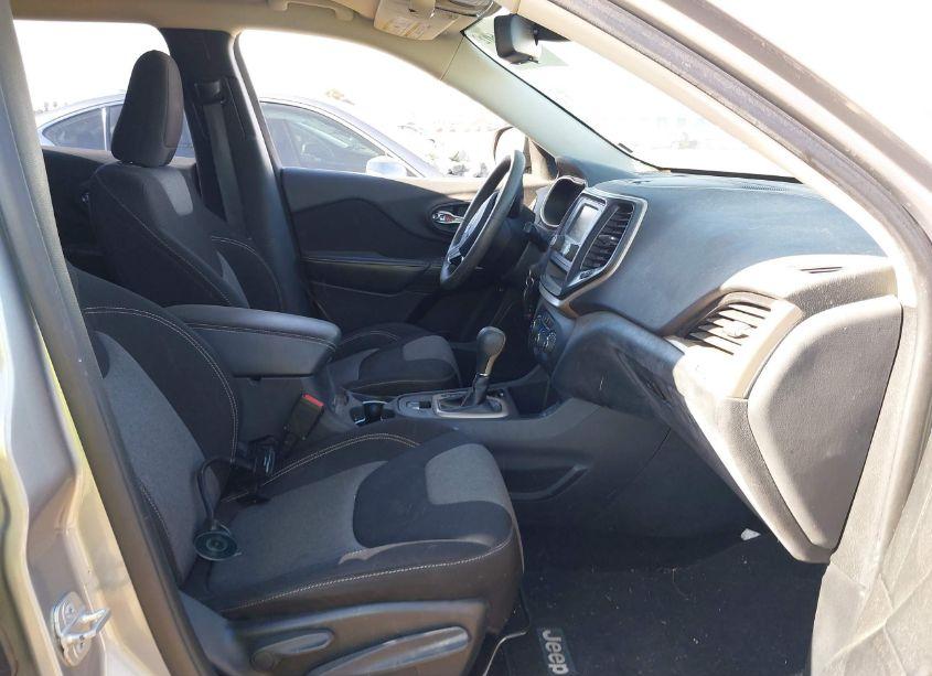 Photo 5 of 2014 Jeep Cherokee SPORT (VIN 1C4PJLAB3EW149620)