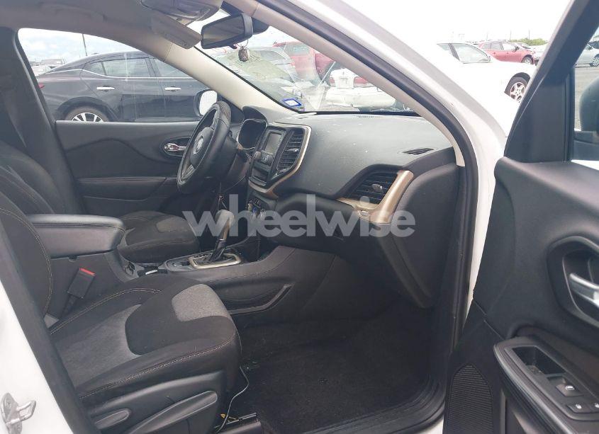 Photo 5 of 2014 Jeep Cherokee SPORT (VIN 1C4PJLAB3EW228379)