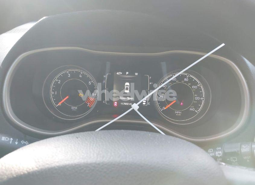 Photo 7 of 2014 Jeep Cherokee SPORT (VIN 1C4PJLAB3EW248826)