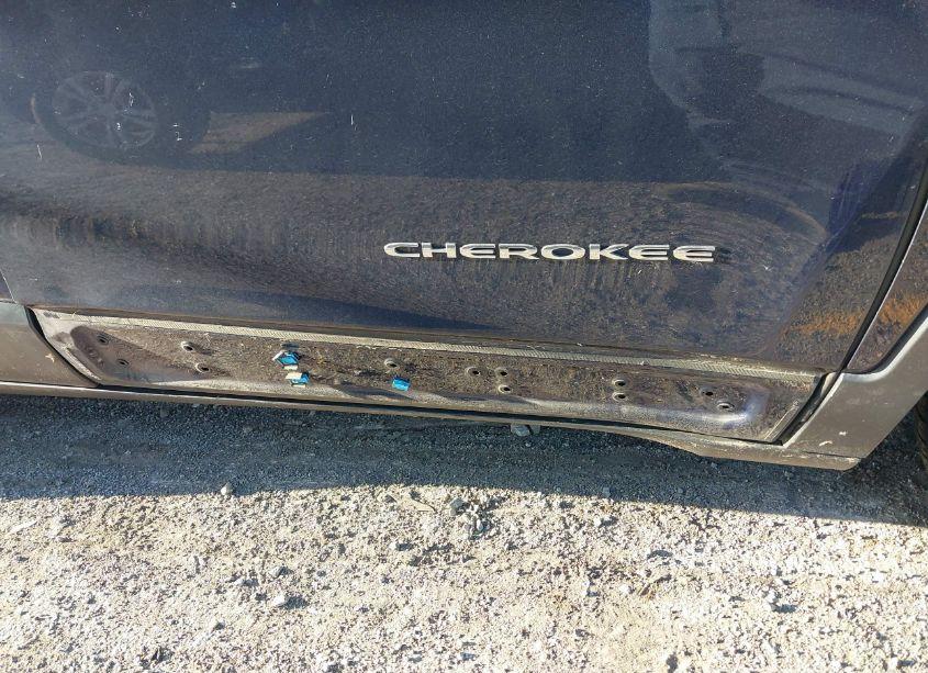 Photo 17 of 2015 Jeep Cherokee SPORT (VIN 1C4PJLAB3FW517022)