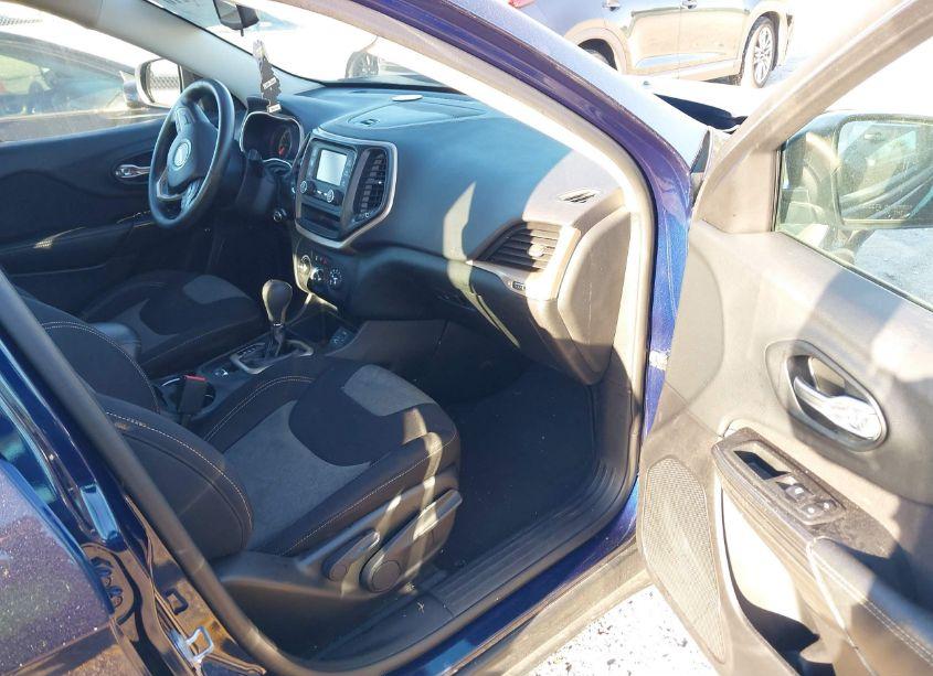 Photo 5 of 2015 Jeep Cherokee SPORT (VIN 1C4PJLAB3FW517022)